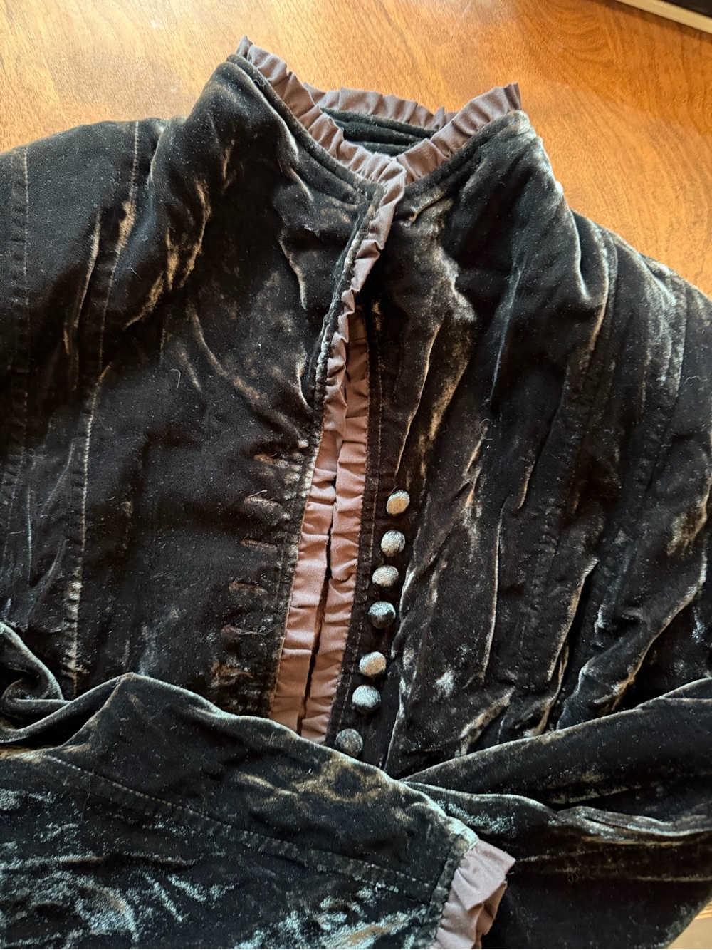 Women’s Velvet Ruffle-Trim Jacket Military Style Jacket by Willi Smith Olive - Picture 4 of 5